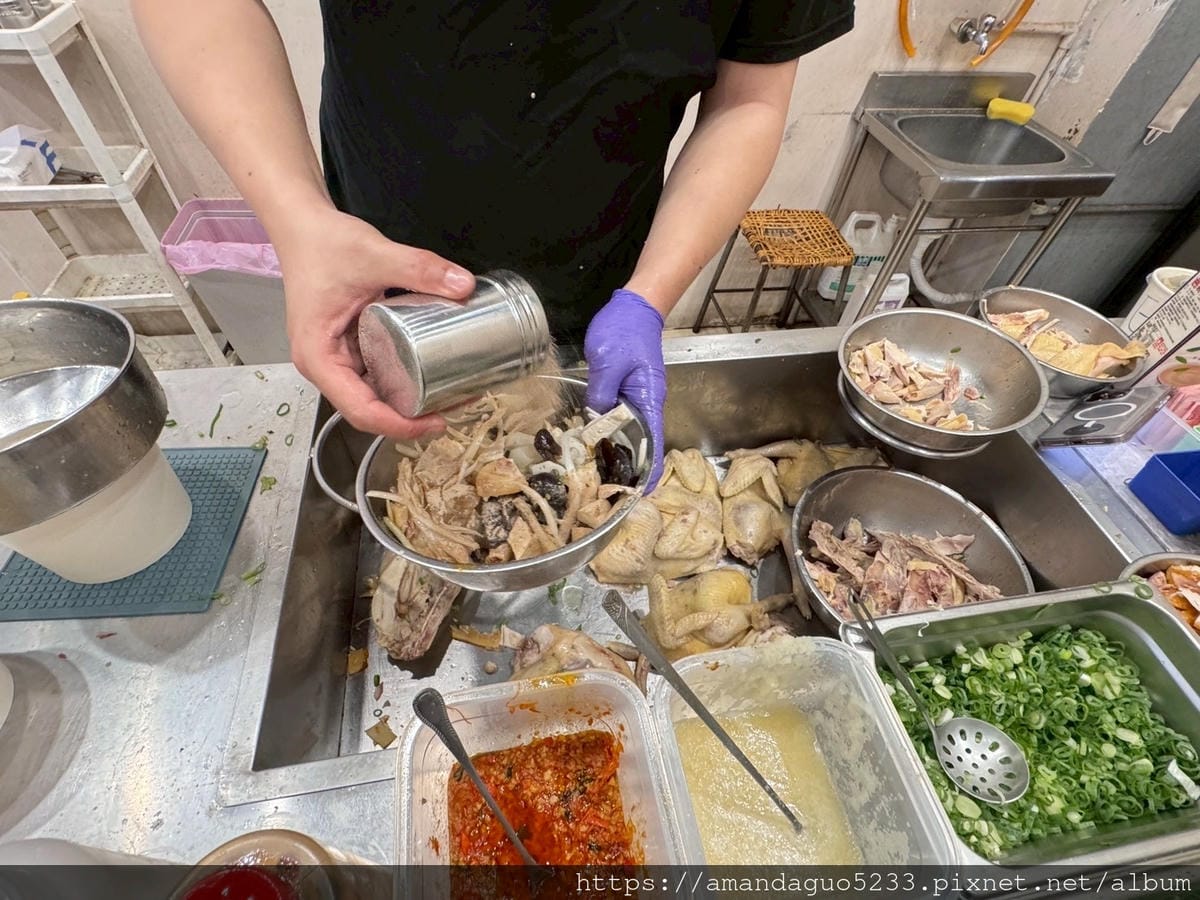 食記-台北市萬華區什麼雞鹹水雞(西門店)西門捷運站出口
