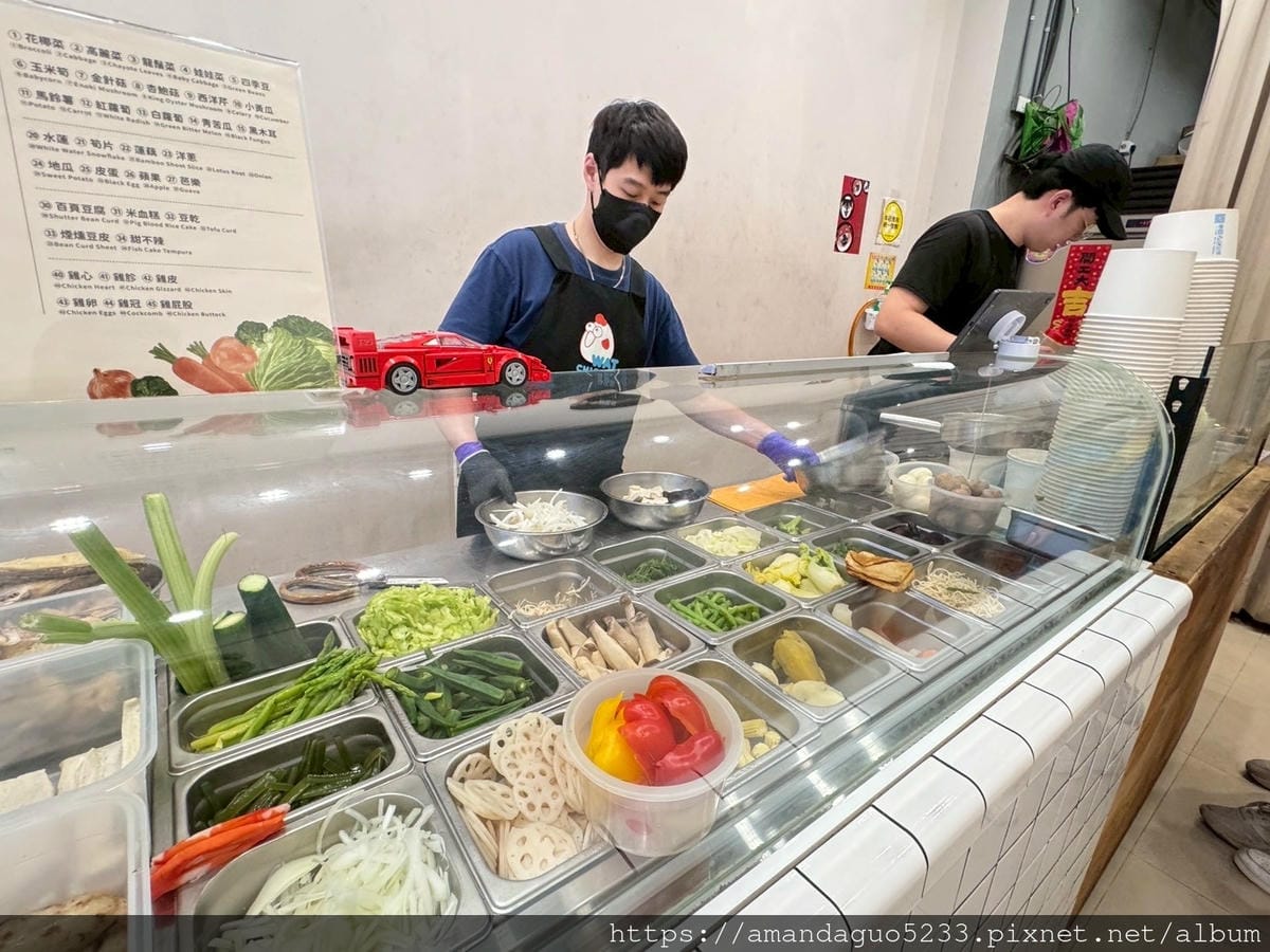 食記-台北市萬華區什麼雞鹹水雞(西門店)西門捷運站出口