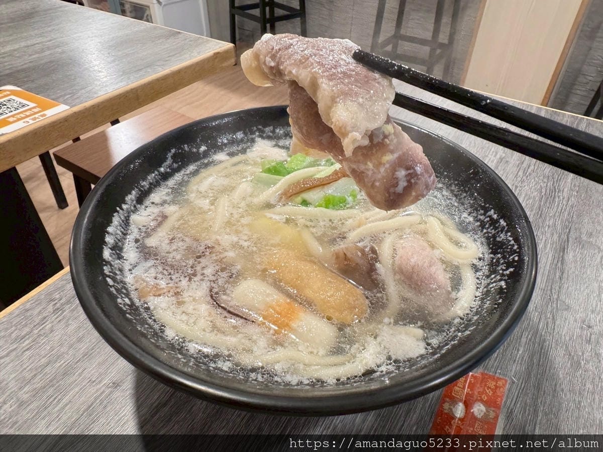 食記- 台北市中山區伊府軒鍋燒專賣店中山站百元鍋燒麵店