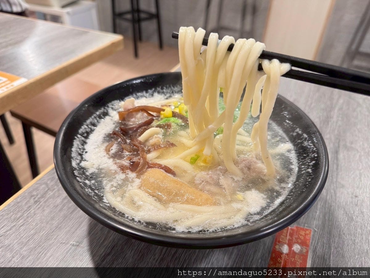食記- 台北市中山區伊府軒鍋燒專賣店中山站百元鍋燒麵店
