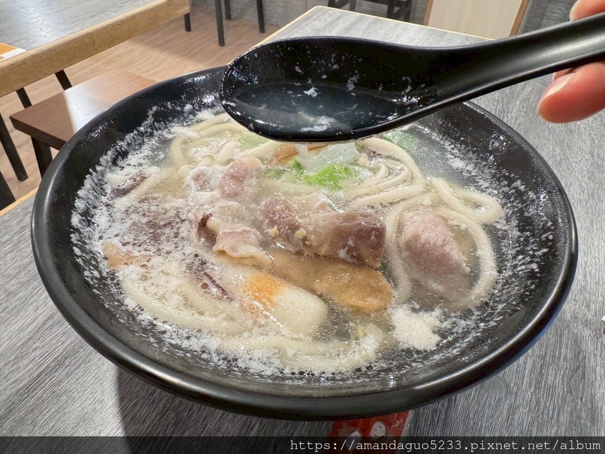 食記- 台北市中山區伊府軒鍋燒專賣店中山站百元鍋燒麵店