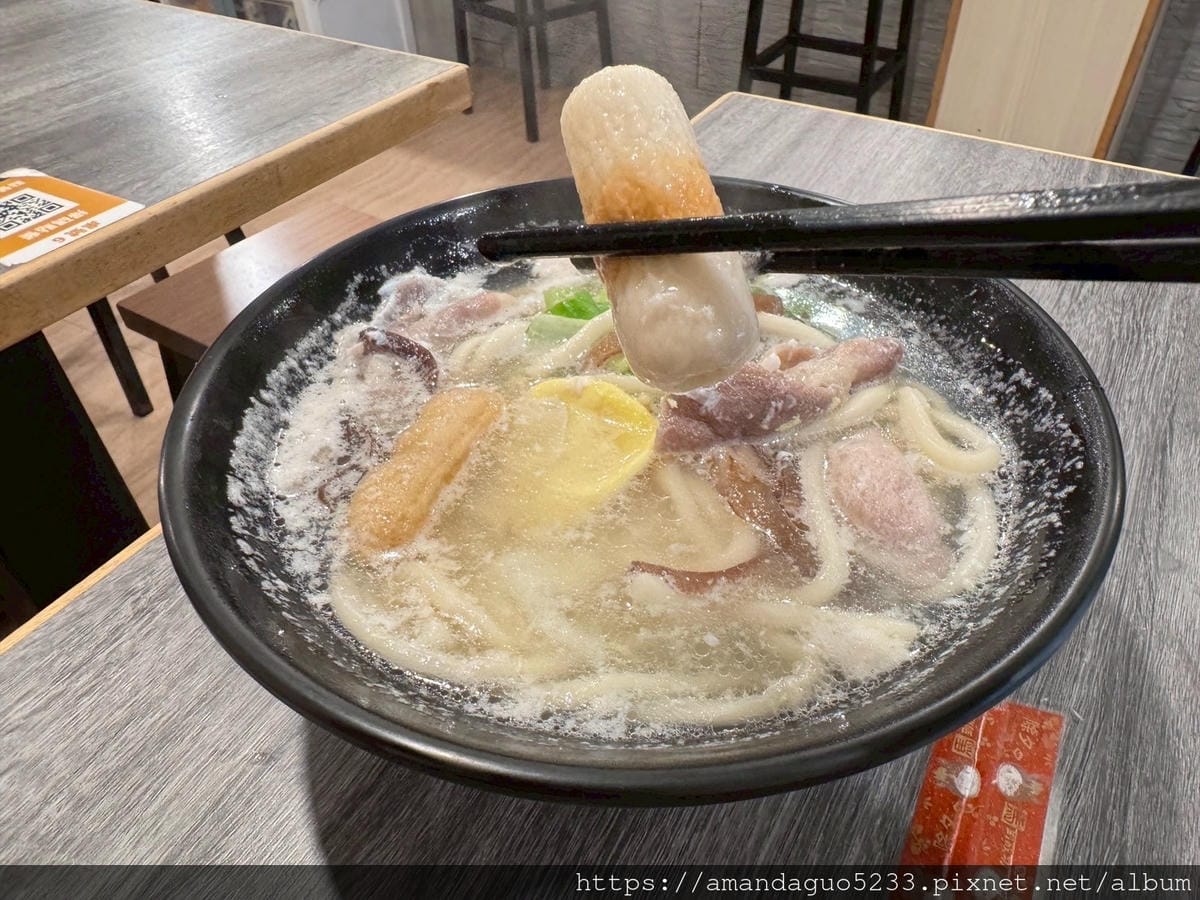 食記- 台北市中山區伊府軒鍋燒專賣店中山站百元鍋燒麵店
