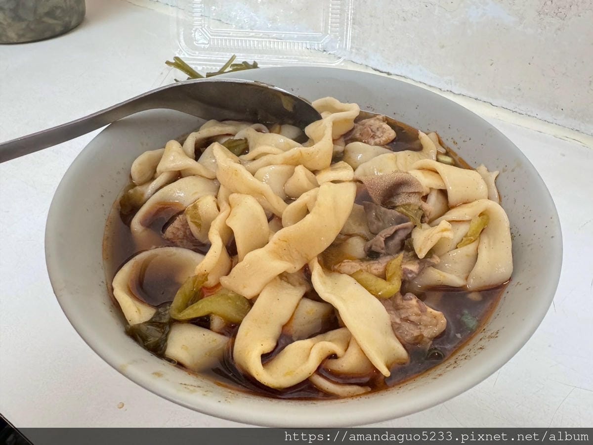 食記-台北市萬華區建宏牛肉麵從早餐吃到宵夜的百元牛肉麵 食記-台北市萬華區建宏牛肉麵從早餐吃到宵夜的百元牛肉麵
