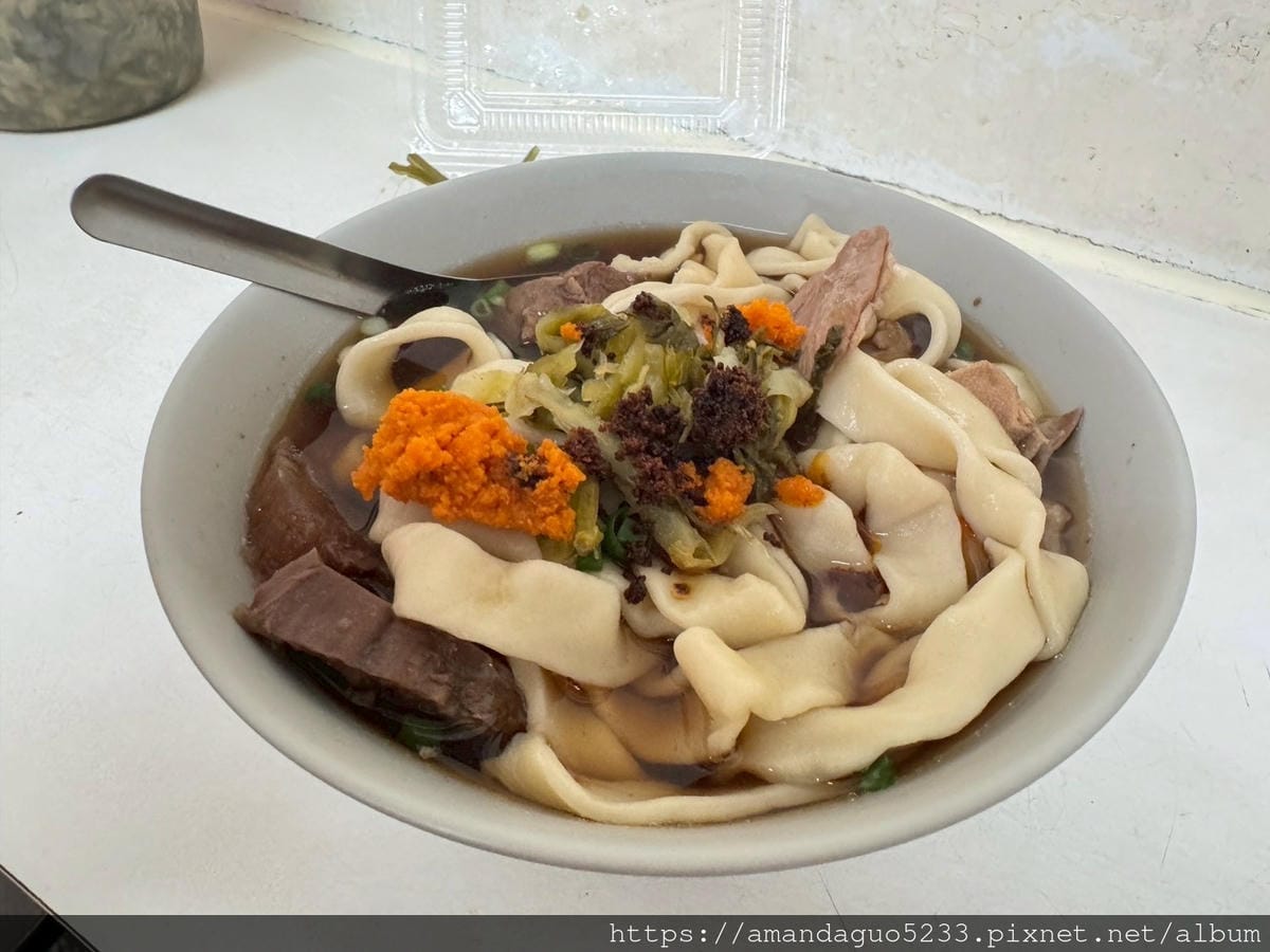 食記-台北市萬華區建宏牛肉麵從早餐吃到宵夜的百元牛肉麵 食記-台北市萬華區建宏牛肉麵從早餐吃到宵夜的百元牛肉麵
