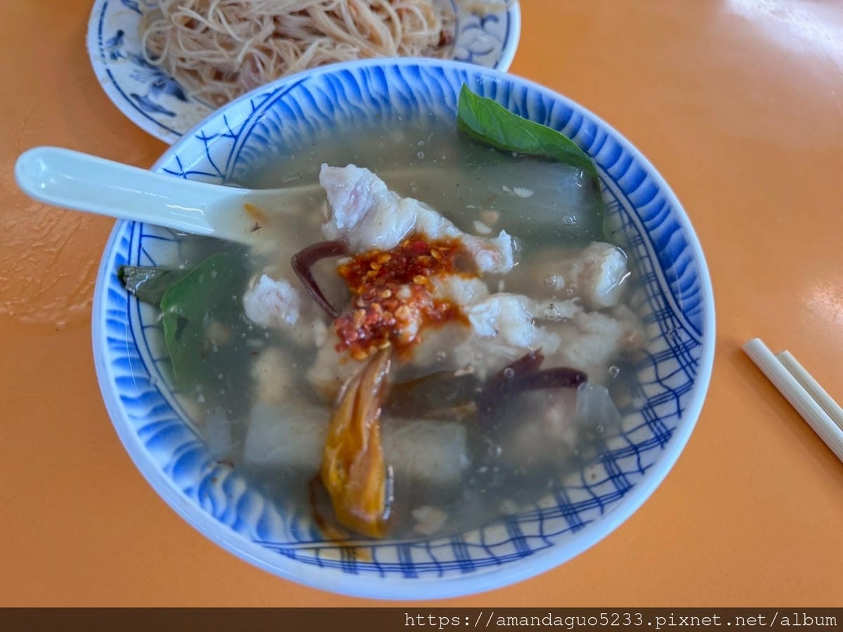食記-台北市萬華區正老牌魷魚平西門町老字號魷魚羹,老客