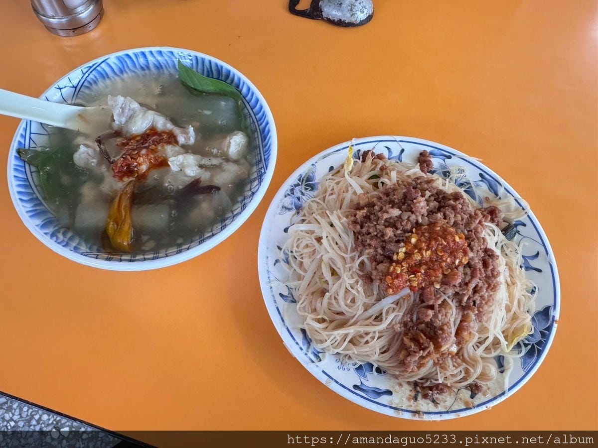 食記-台北市萬華區正老牌魷魚平西門町老字號魷魚羹,老客