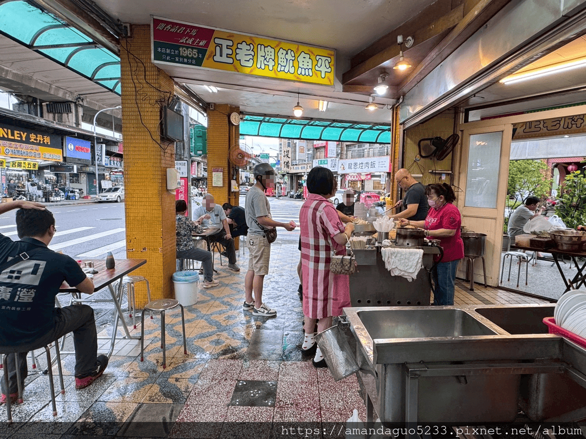 食記-台北市萬華區正老牌魷魚平西門町老字號魷魚羹,老客