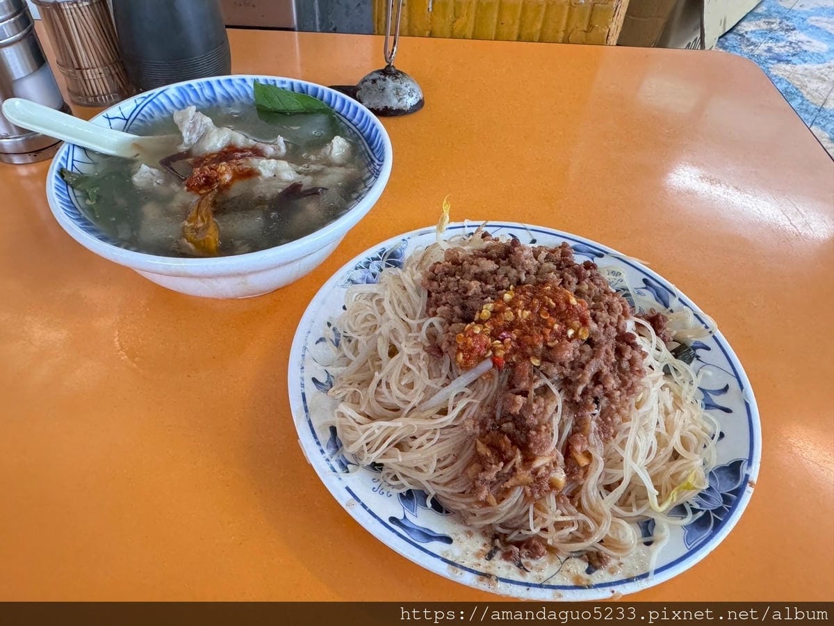 食記-台北市萬華區正老牌魷魚平西門町老字號魷魚羹,老客