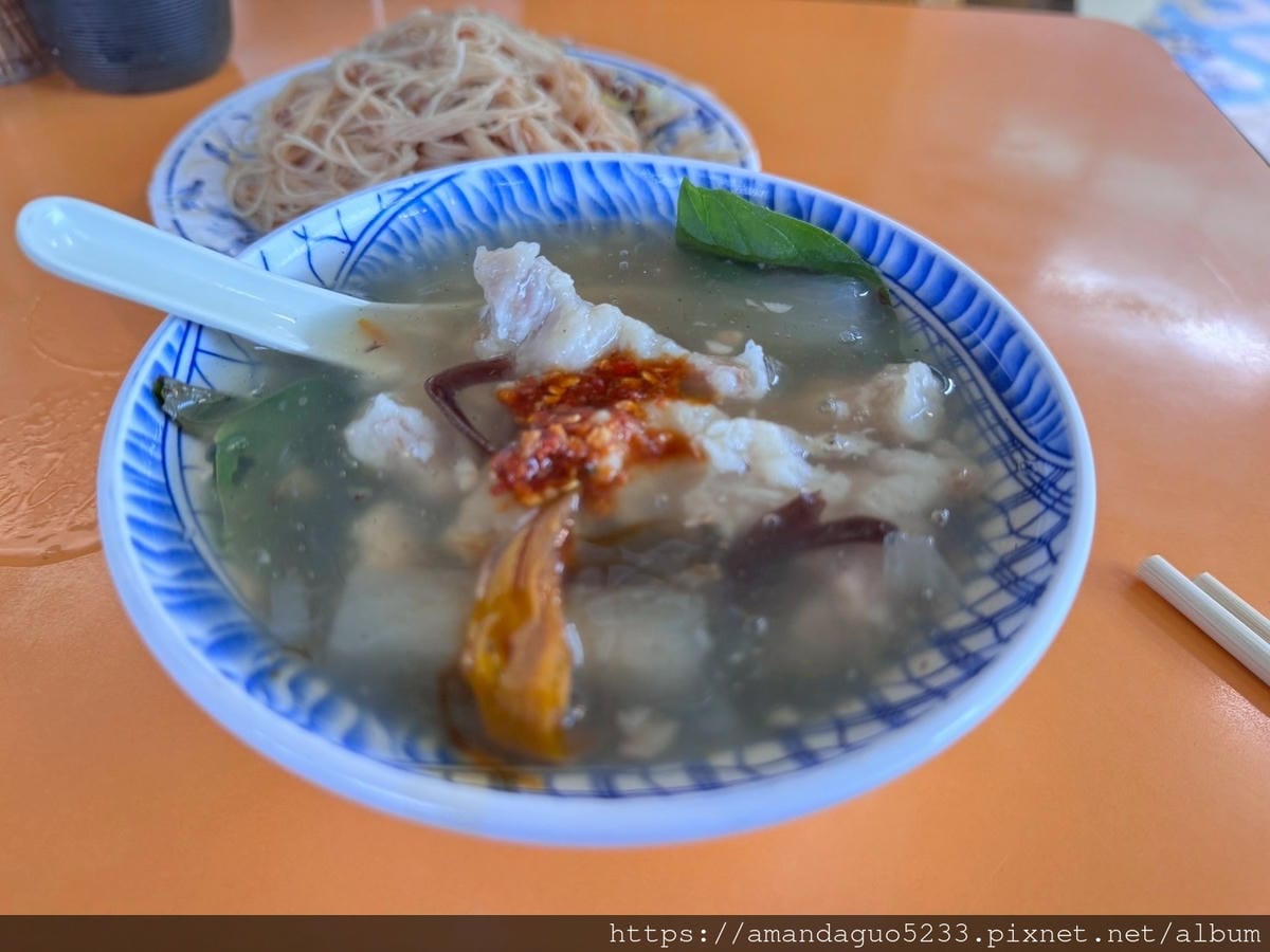 食記-台北市萬華區正老牌魷魚平西門町老字號魷魚羹,老客