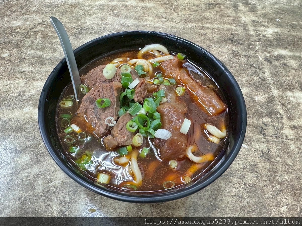 食記-台北市萬華區元之寶拉麵湯餃館西門町巷弄內40年人