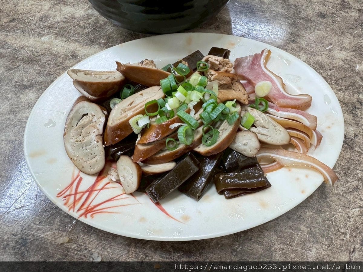 食記-台北市萬華區元之寶拉麵湯餃館西門町巷弄內40年人