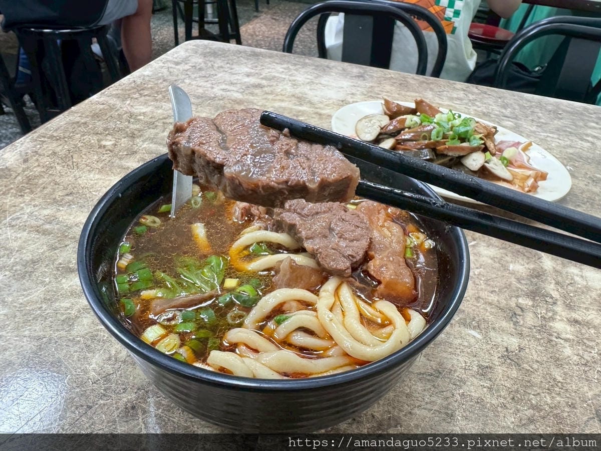 食記-台北市萬華區元之寶拉麵湯餃館西門町巷弄內40年人