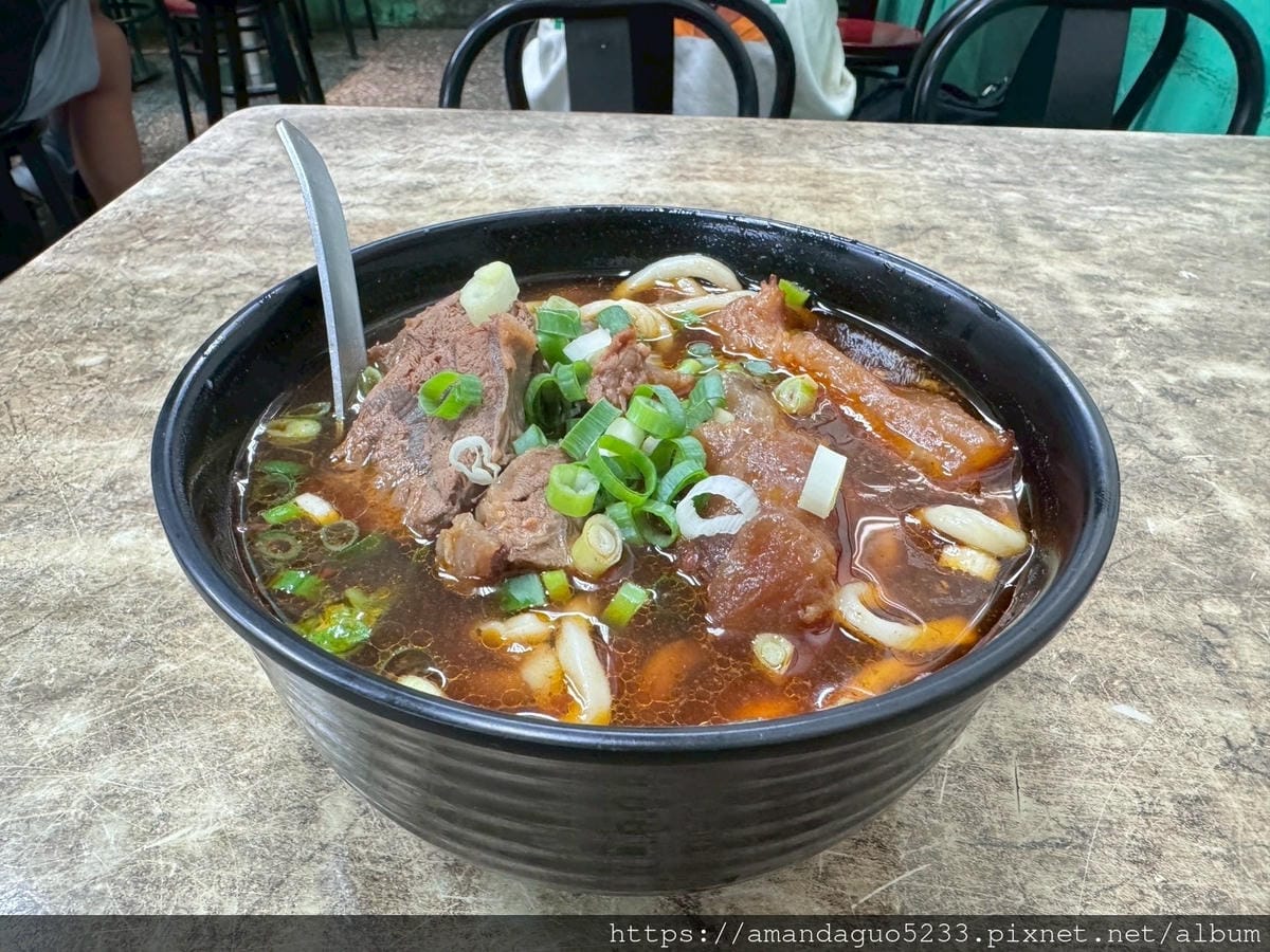食記-台北市萬華區元之寶拉麵湯餃館西門町巷弄內40年人