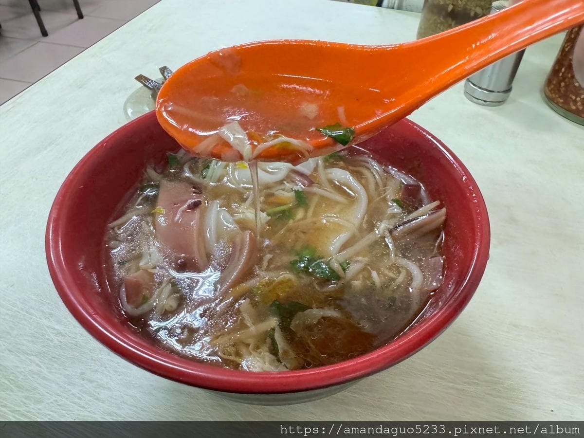 LINE_ALBUM_柴魚風味淡淡沙茶湯頭不錯 大量豆芽菜 生魷魚板條 量不多辣椒香 醬料不錯 海帶_250522_6 LINE_ALBUM_柴魚風味淡淡沙茶湯頭不錯 大量豆芽菜 生魷魚板條 量不多辣椒香 醬料不錯 海帶_250522_6