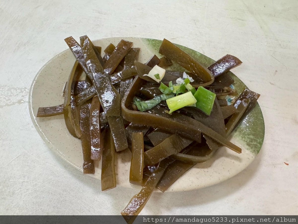 LINE_ALBUM_柴魚風味淡淡沙茶湯頭不錯 大量豆芽菜 生魷魚板條 量不多辣椒香 醬料不錯 海帶_250522_30 LINE_ALBUM_柴魚風味淡淡沙茶湯頭不錯 大量豆芽菜 生魷魚板條 量不多辣椒香 醬料不錯 海帶_250522_30