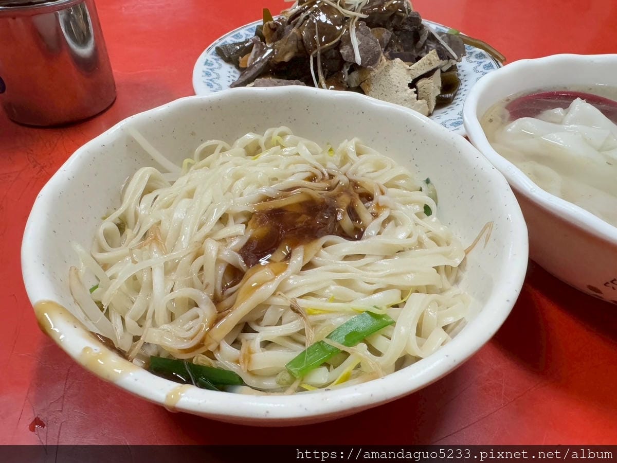 食記-台北市萬華區阿芬麵店巷弄內賣到深夜的古早味麵店,