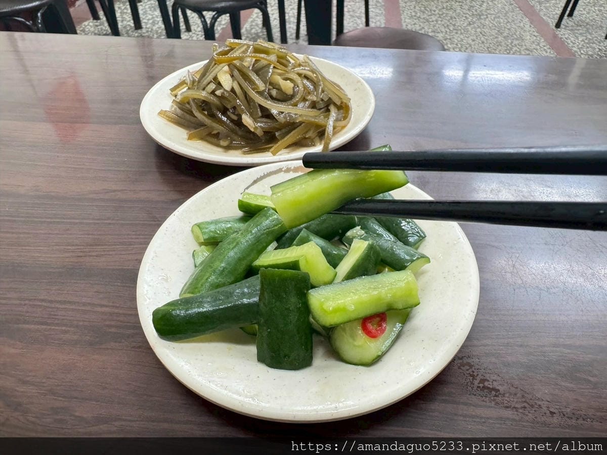 食記-台北市萬華區采宏牛肉麵24H無休百元牛肉麵店,平