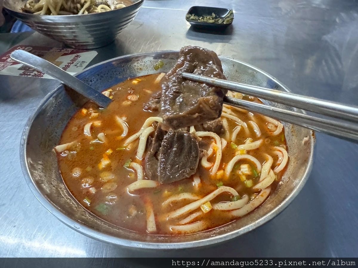 食記-桃園市中壢區永川牛肉麵中壢60年招牌川辣牛肉麵,