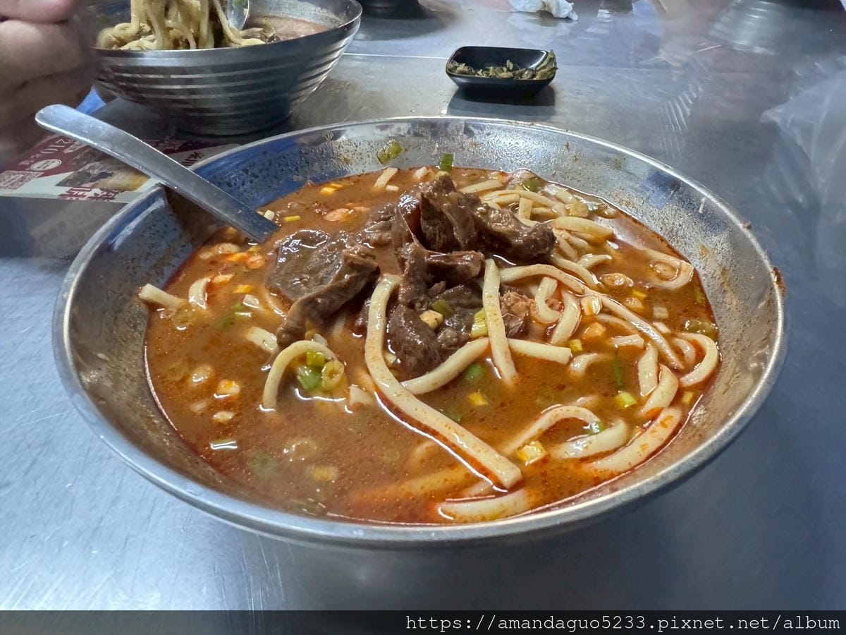 食記-桃園市中壢區永川牛肉麵中壢60年招牌川辣牛肉麵,