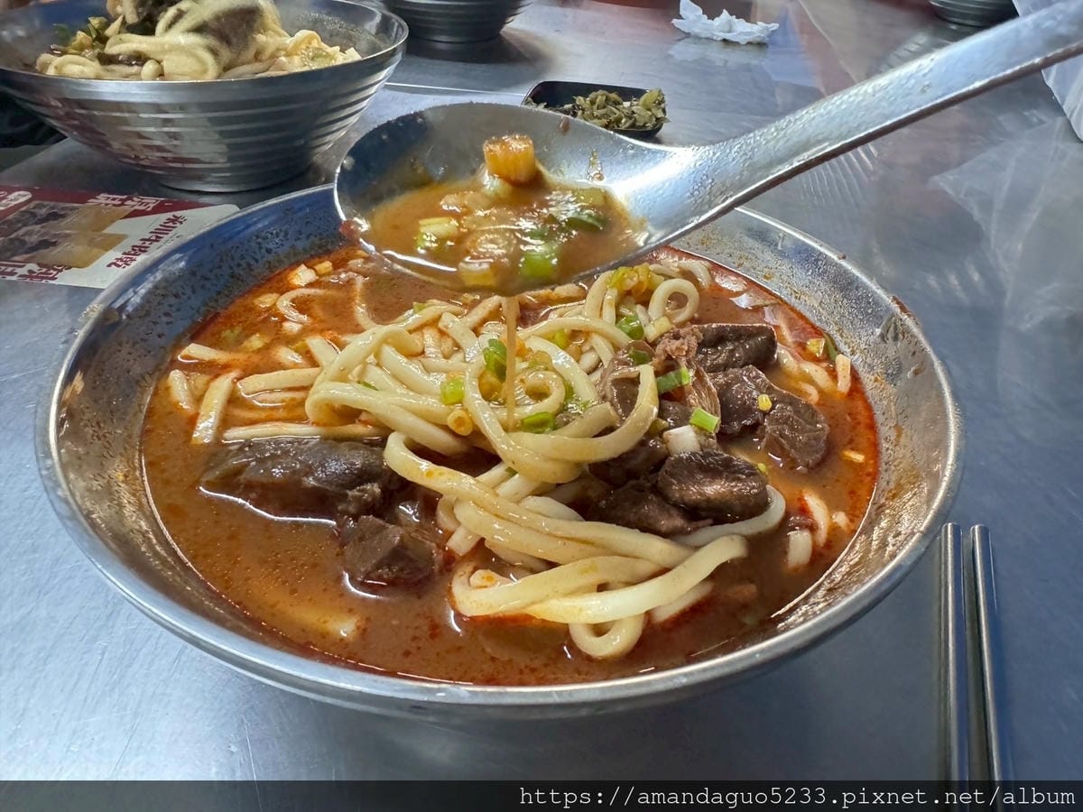 食記-桃園市中壢區永川牛肉麵中壢60年招牌川辣牛肉麵,