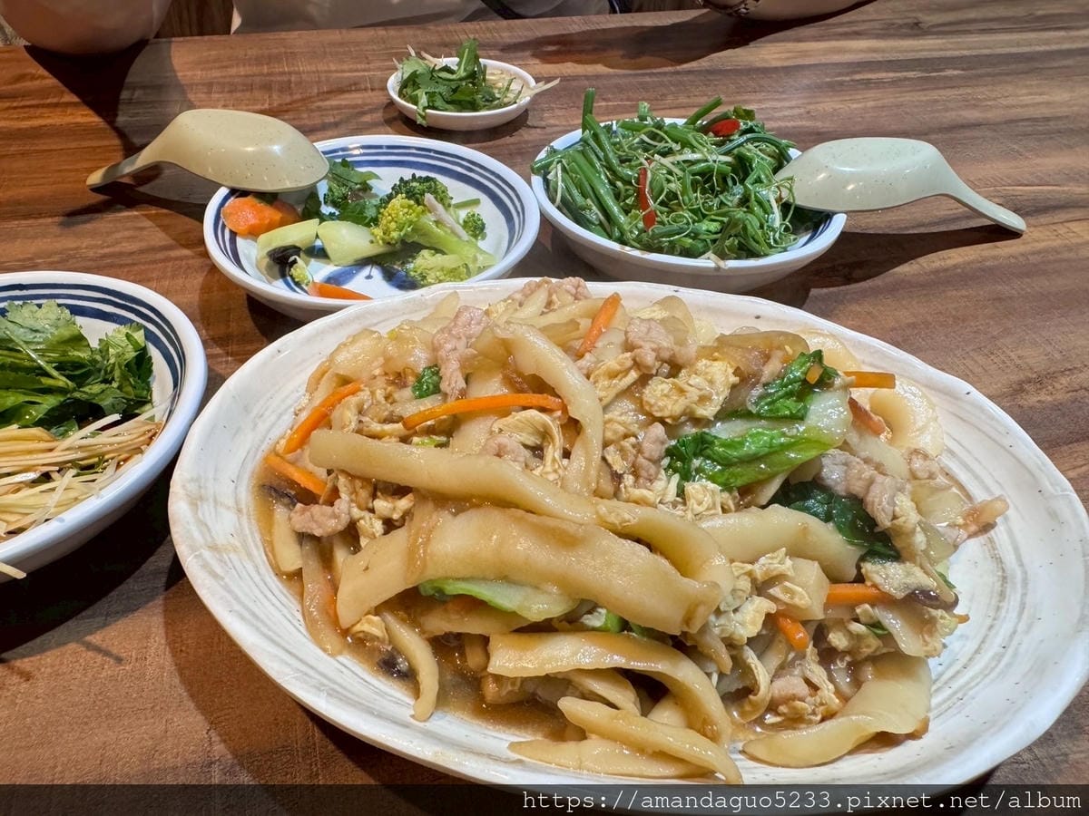 食記- 台北市大同區川畝園麵食館捷運雙連站人氣排隊名店