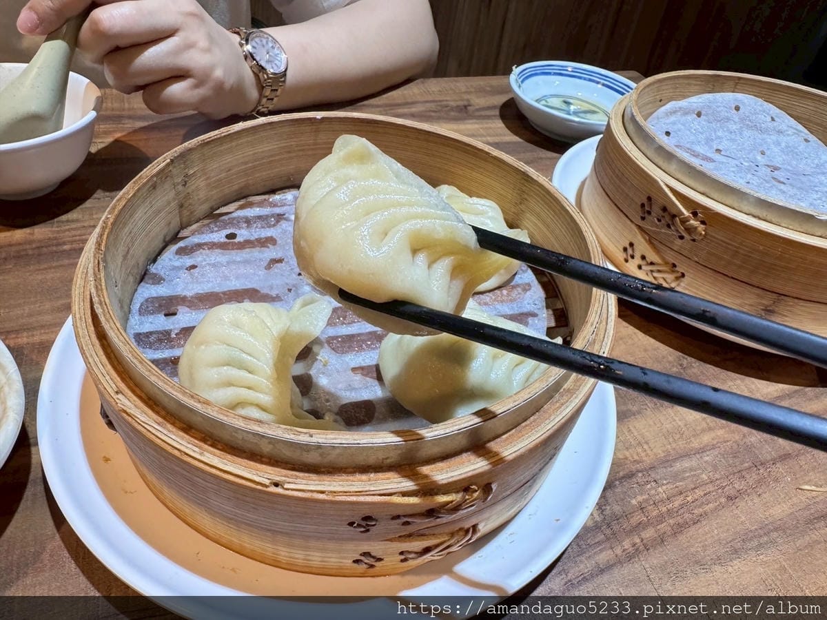 食記- 台北市大同區川畝園麵食館捷運雙連站人氣排隊名店