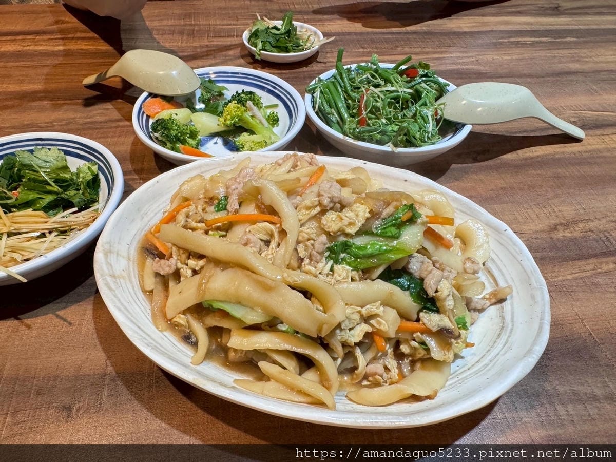 食記- 台北市大同區川畝園麵食館捷運雙連站人氣排隊名店