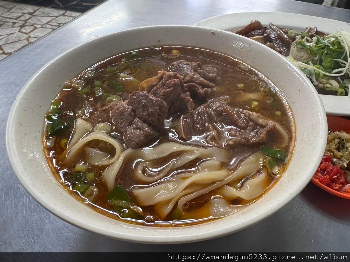 食記-台北市北投區蕭家牛肉麵明德站在地老店牛肉麵,紅燒