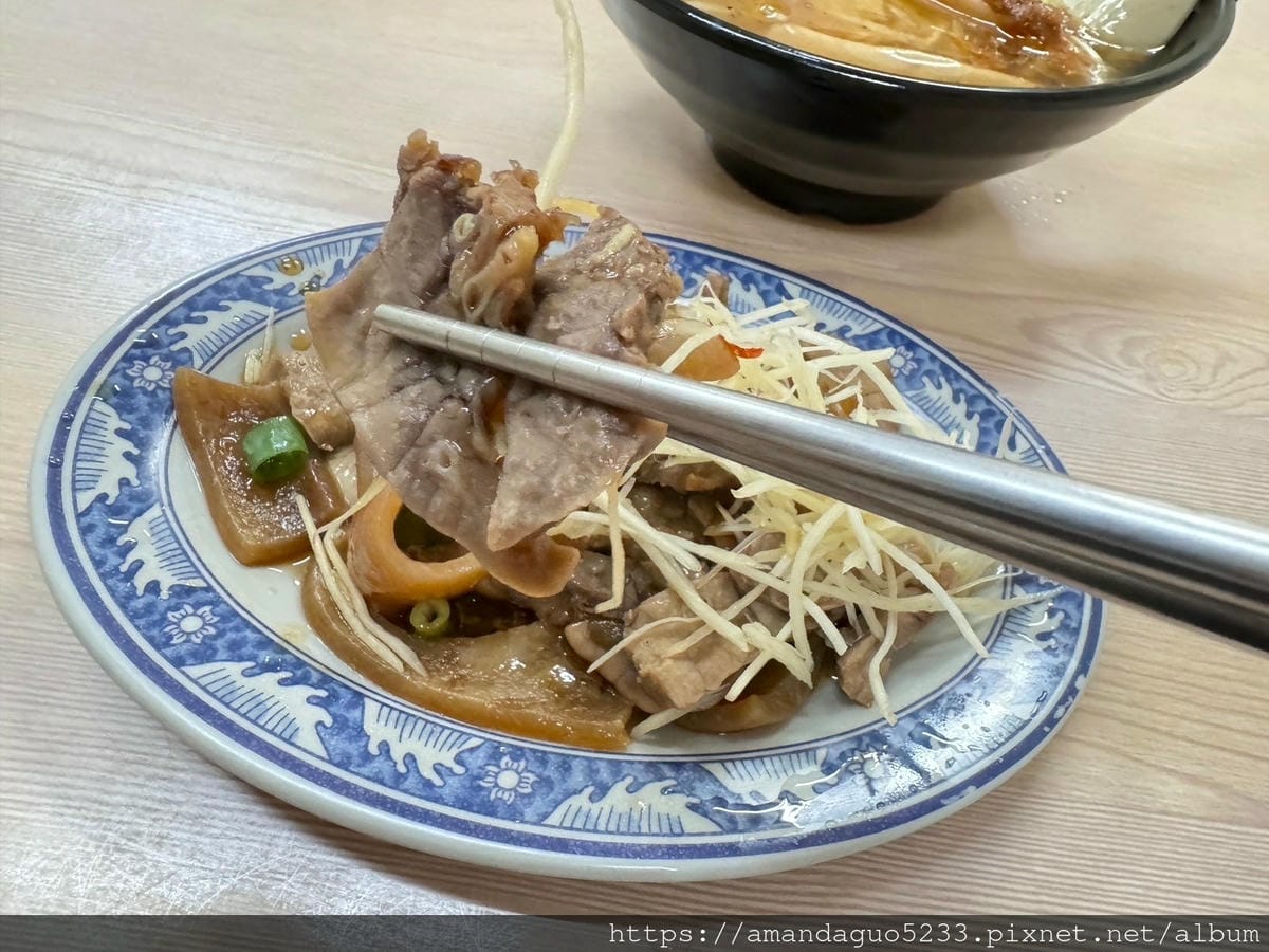 食記- 台北市中山區正原担魷魚羹蚵仔煎中山站巷弄內小吃