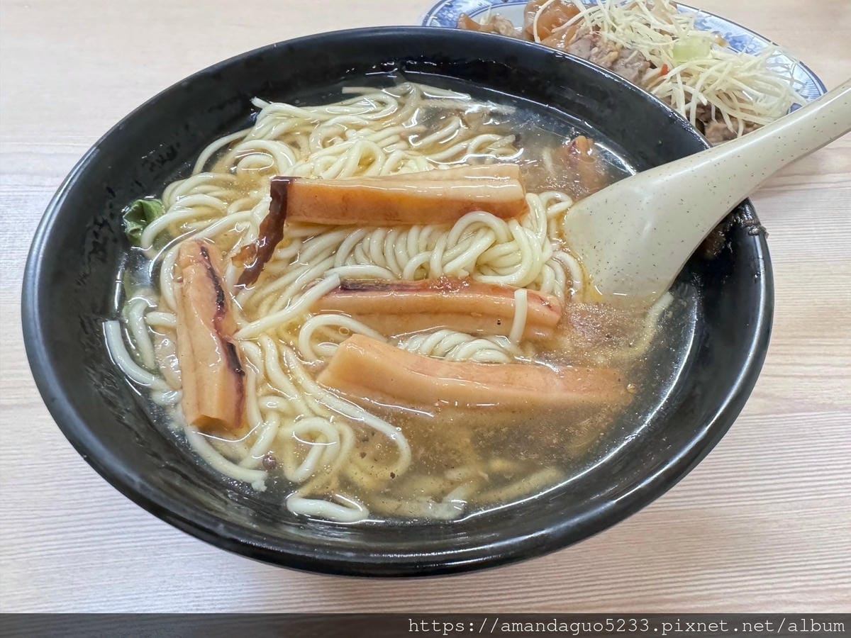食記- 台北市中山區正原担魷魚羹蚵仔煎中山站巷弄內小吃