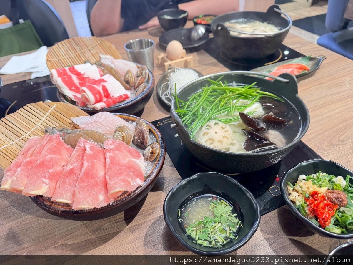 食記-台北市信義區 鮮牧火鍋市府店小而美的信義區火鍋店 食記-台北市信義區 鮮牧火鍋市府店小而美的信義區火鍋店