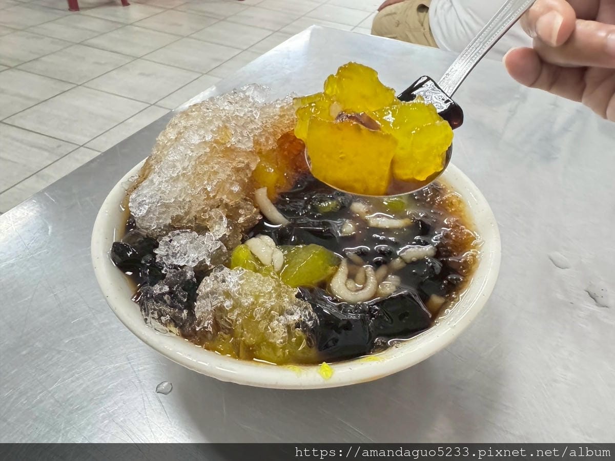 食記-新北市三重區趙平黑糖米苔目早上九點就開賣的人氣手
