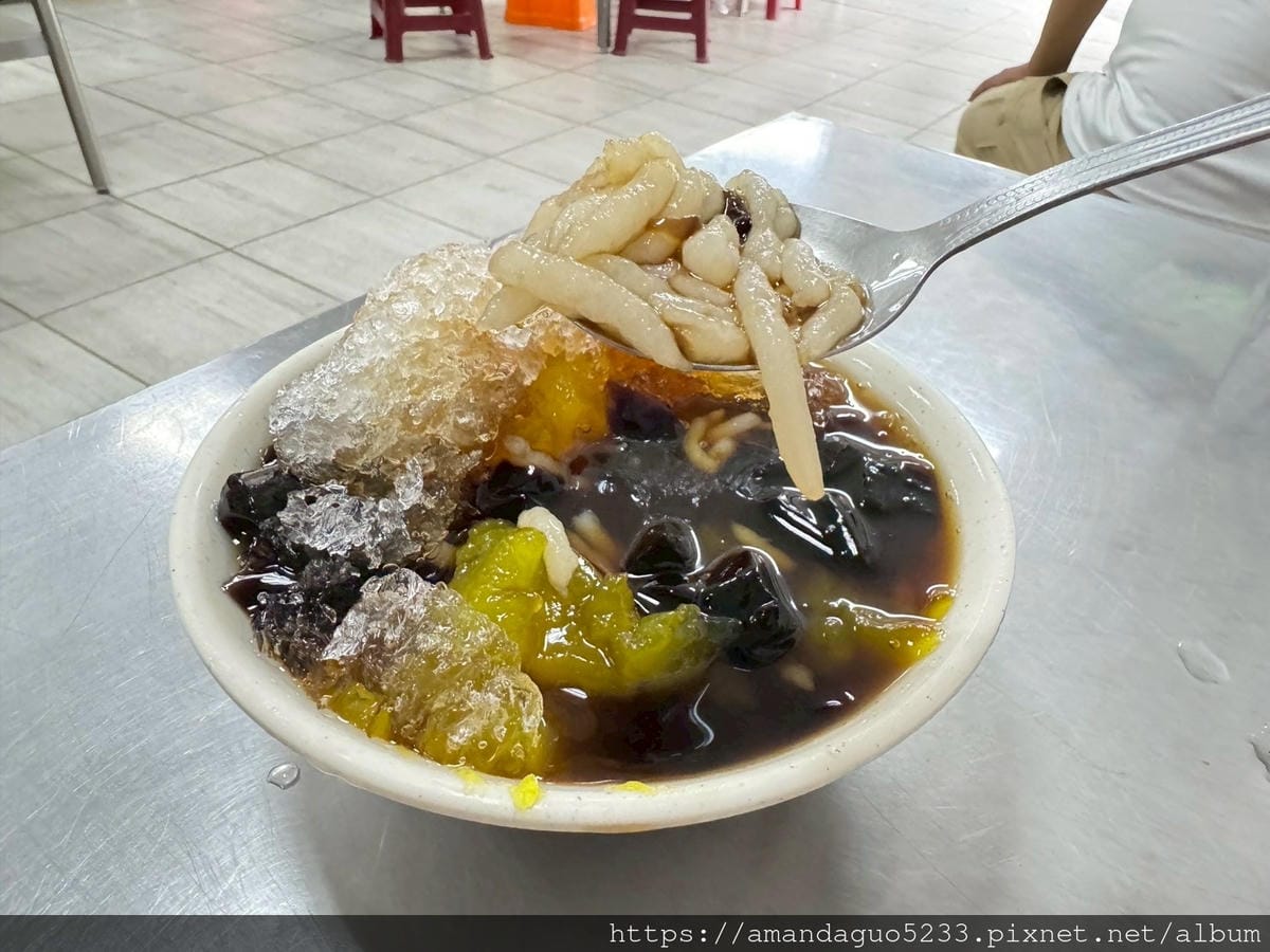 食記-新北市三重區趙平黑糖米苔目早上九點就開賣的人氣手
