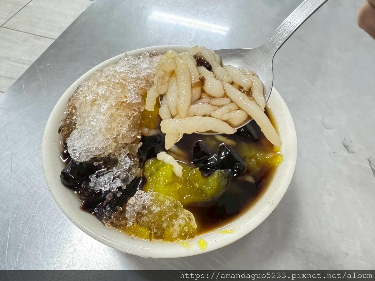 食記-新北市三重區趙平黑糖米苔目早上九點就開賣的人氣手