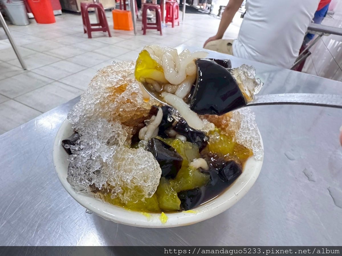 食記-新北市三重區趙平黑糖米苔目早上九點就開賣的人氣手