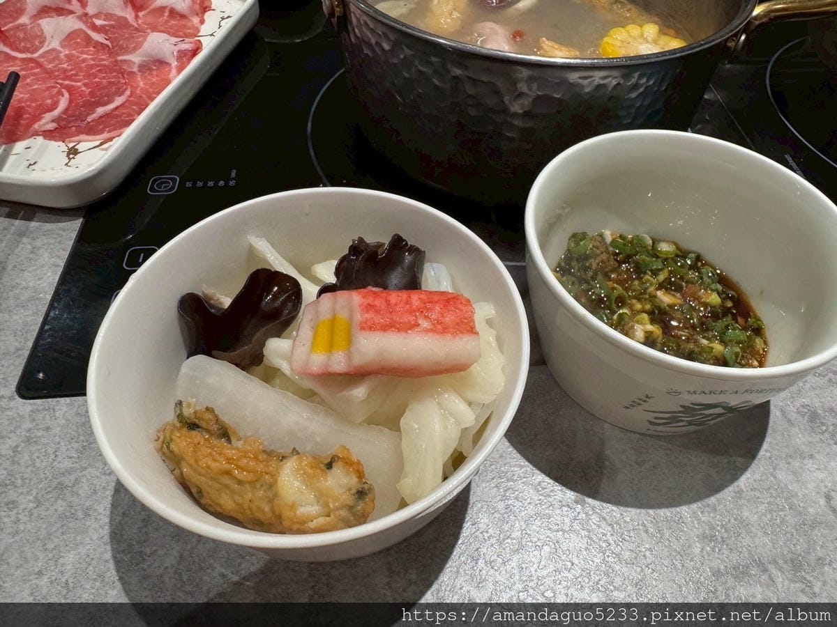 食記-桃園市桃園區老吳商行(原玖圍鍋物)藝文特區個人鍋 食記-桃園市桃園區老吳商行(原玖圍鍋物)藝文特區個人鍋