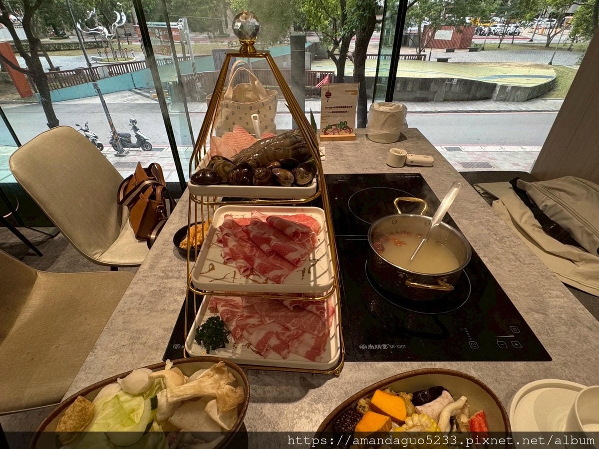 食記-桃園市桃園區老吳商行(原玖圍鍋物)藝文特區個人鍋 食記-桃園市桃園區老吳商行(原玖圍鍋物)藝文特區個人鍋