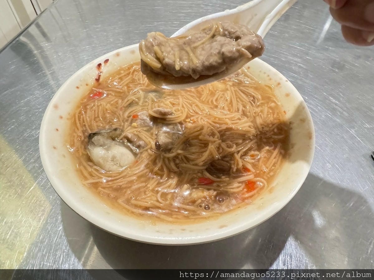 食記-新北市三重區三重佰萬蚵仔麵線菜寮站巷弄人氣麵線,