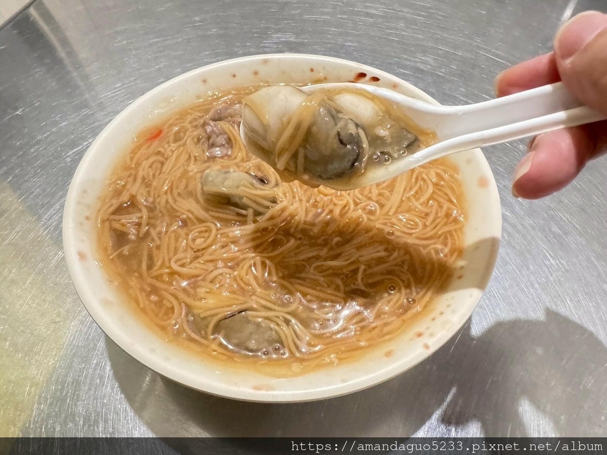 食記-新北市三重區三重佰萬蚵仔麵線菜寮站巷弄人氣麵線,