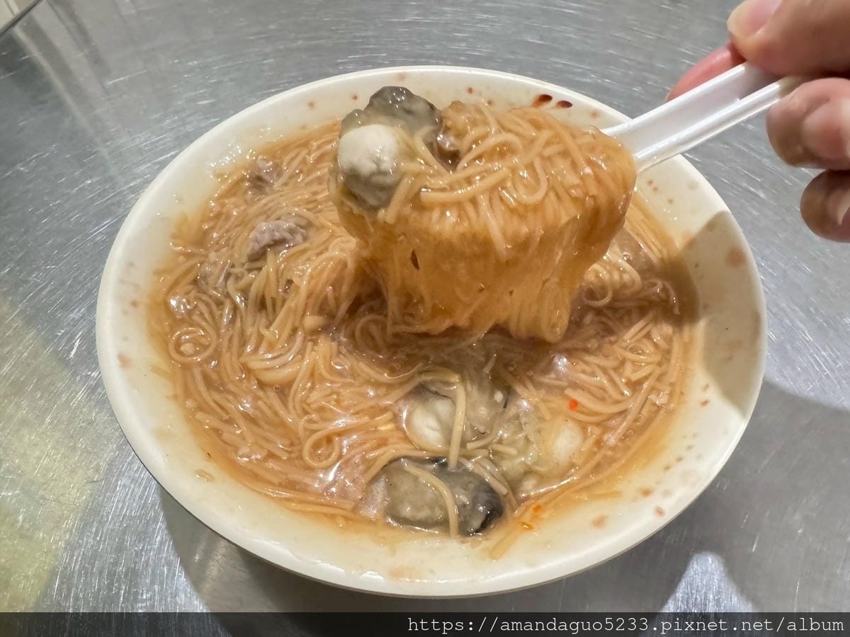食記-新北市三重區三重佰萬蚵仔麵線菜寮站巷弄人氣麵線,