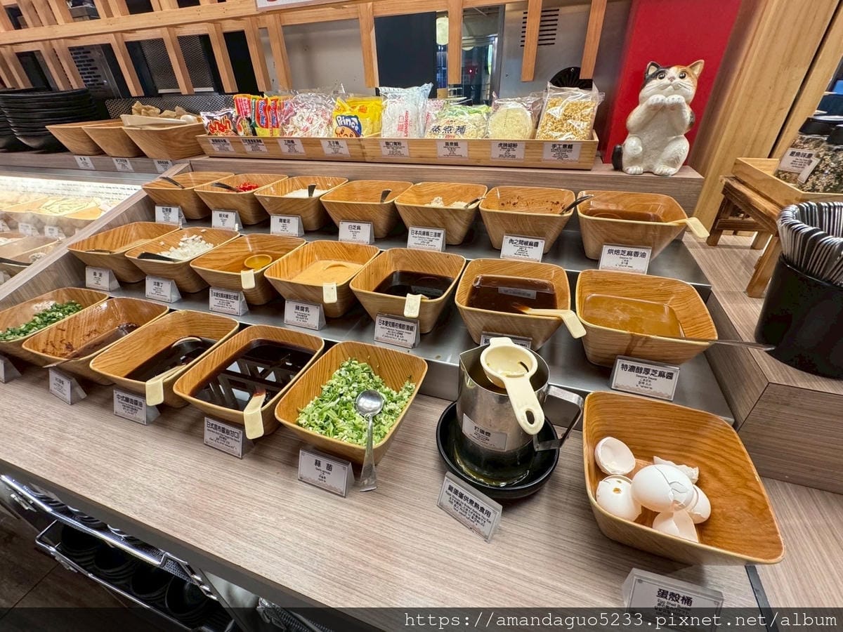食記-台北市萬華區肉之間大盤肉幸福鍋物(西門成都店)一 食記-台北市萬華區肉之間大盤肉幸福鍋物(西門成都店)一