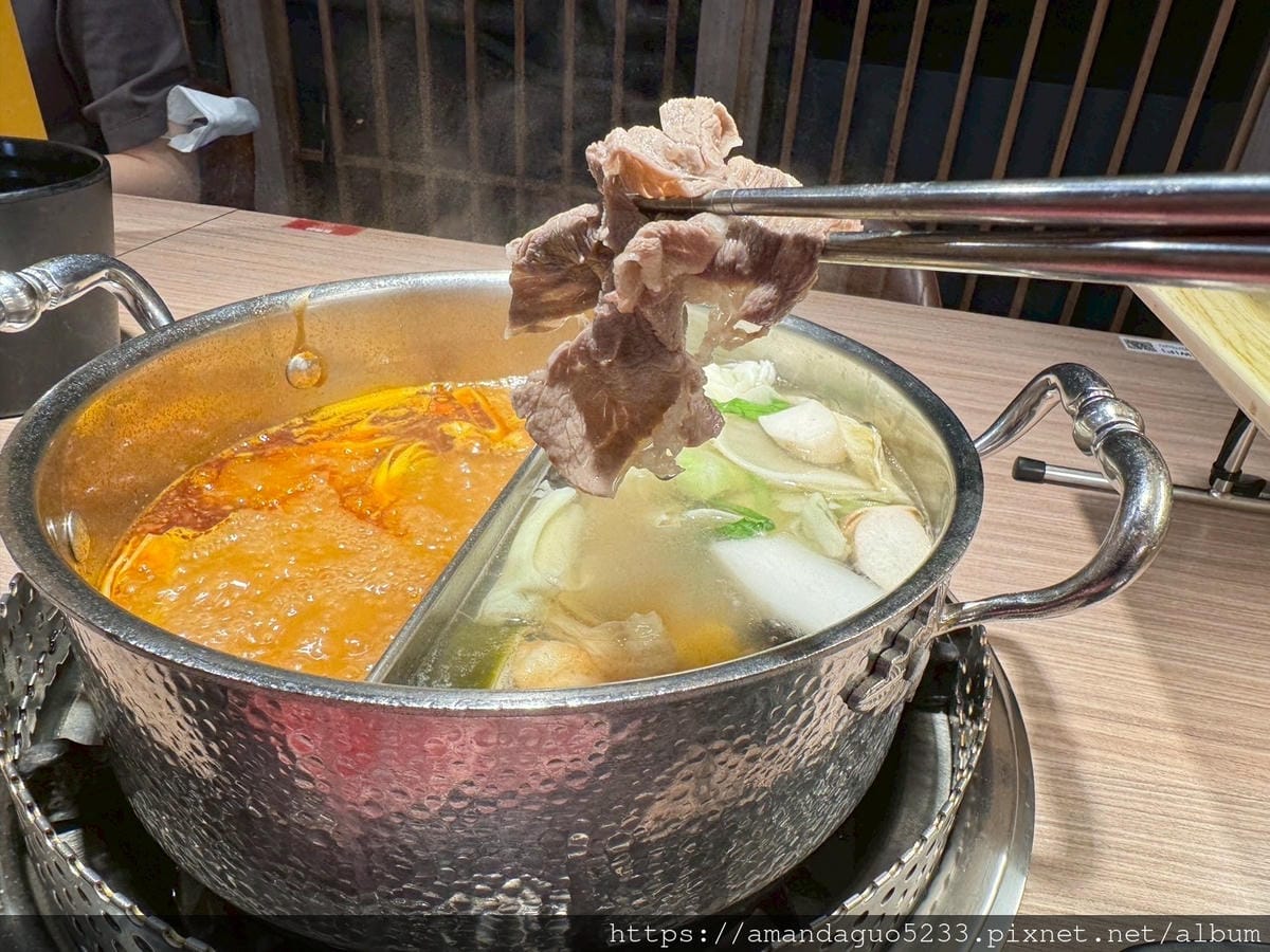 食記-台北市萬華區肉之間大盤肉幸福鍋物(西門成都店)一 食記-台北市萬華區肉之間大盤肉幸福鍋物(西門成都店)一