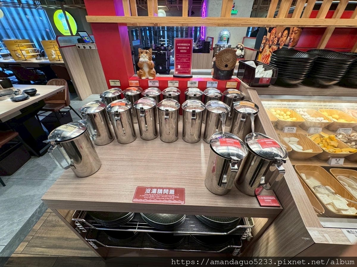 食記-台北市萬華區肉之間大盤肉幸福鍋物(西門成都店)一 食記-台北市萬華區肉之間大盤肉幸福鍋物(西門成都店)一