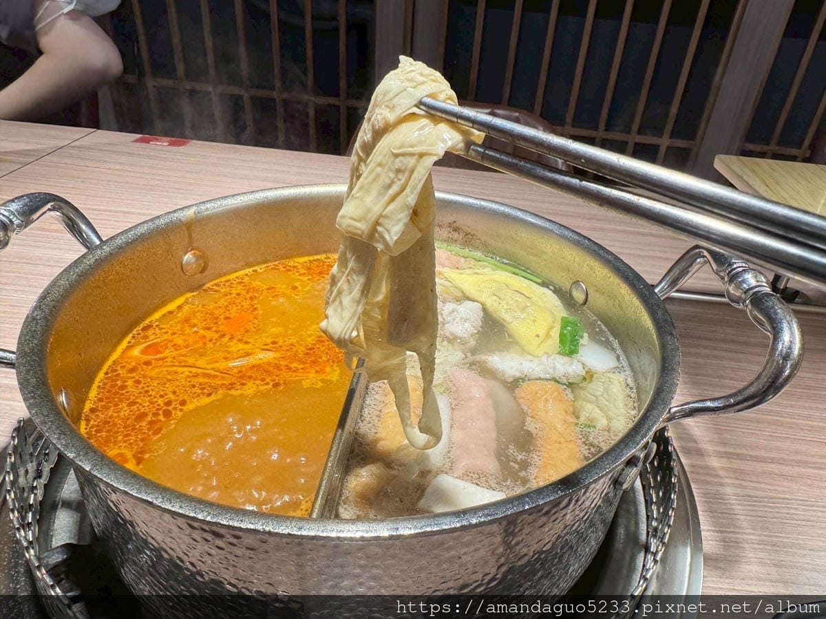 食記-台北市萬華區肉之間大盤肉幸福鍋物(西門成都店)一 食記-台北市萬華區肉之間大盤肉幸福鍋物(西門成都店)一