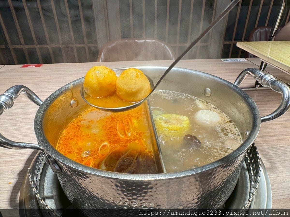 食記-台北市萬華區肉之間大盤肉幸福鍋物(西門成都店)一 食記-台北市萬華區肉之間大盤肉幸福鍋物(西門成都店)一