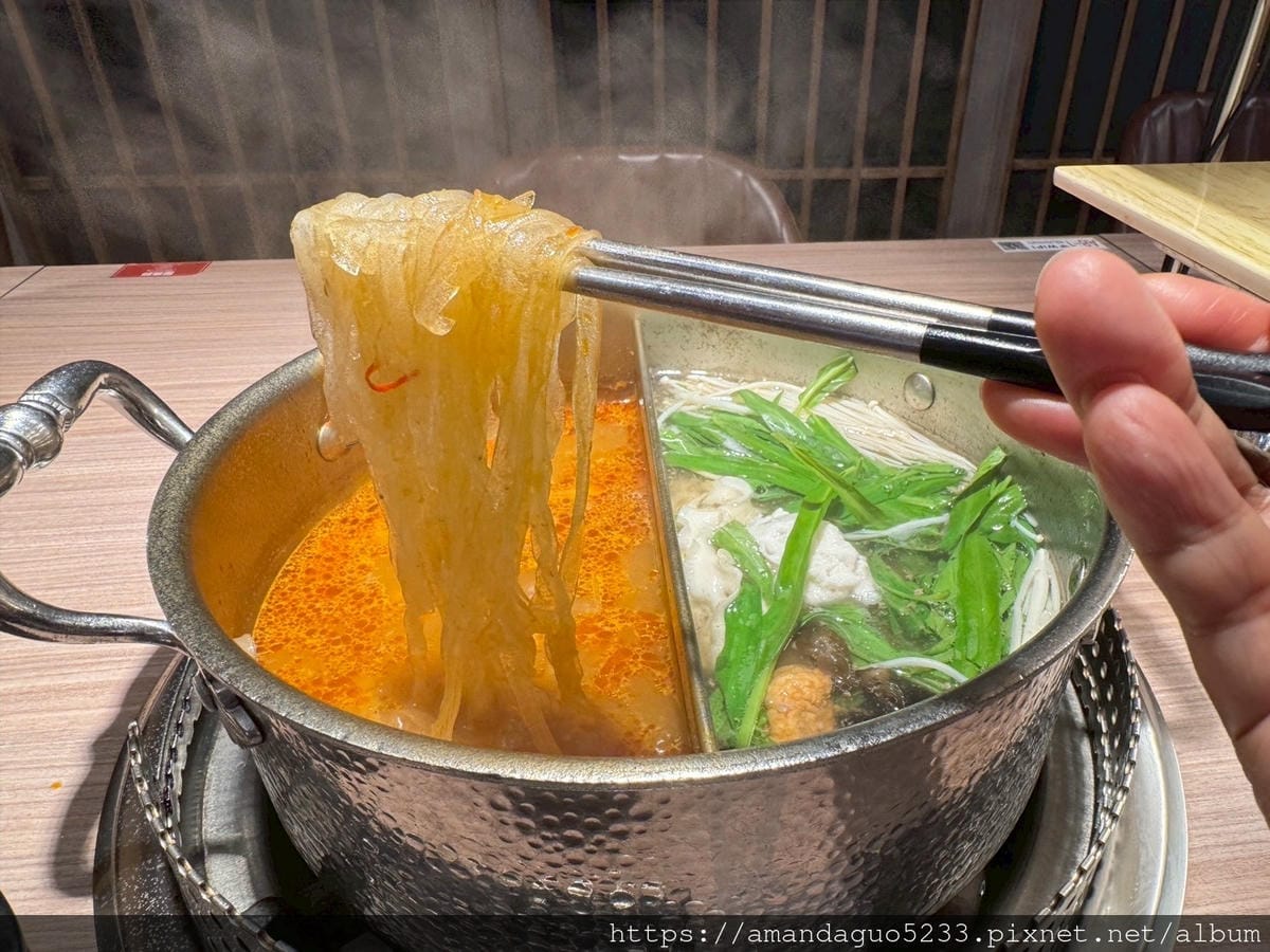 食記-台北市萬華區肉之間大盤肉幸福鍋物(西門成都店)一 食記-台北市萬華區肉之間大盤肉幸福鍋物(西門成都店)一