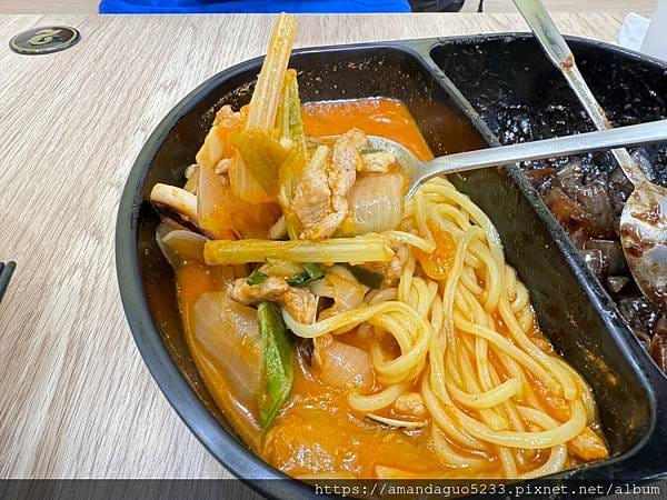 食記-新北市新莊區 新村館韓式中華料理小菜無限續,平實 食記-新北市新莊區 新村館韓式中華料理小菜無限續,平實
