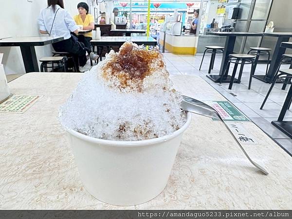 食記-台北市中山區 阿鴻豆花招牌豆花入口綿密順滑,搭配 食記-台北市中山區 阿鴻豆花招牌豆花入口綿密順滑,搭配