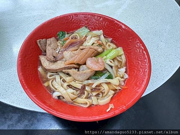 食記-台東縣台東市南北餃子館台東人氣大顆蒸餃,內餡飽滿