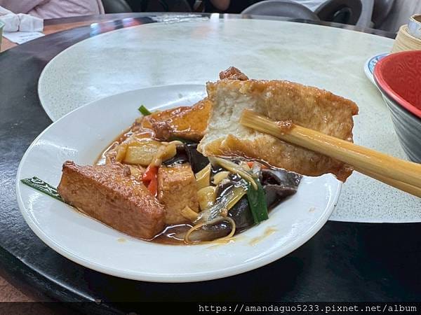食記-台東縣台東市南北餃子館台東人氣大顆蒸餃,內餡飽滿